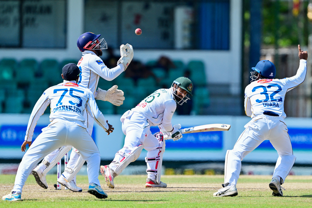 শ্রীলঙ্কার কাছে ইনিংস ব্যবধানেই হারল বাংলাদেশ