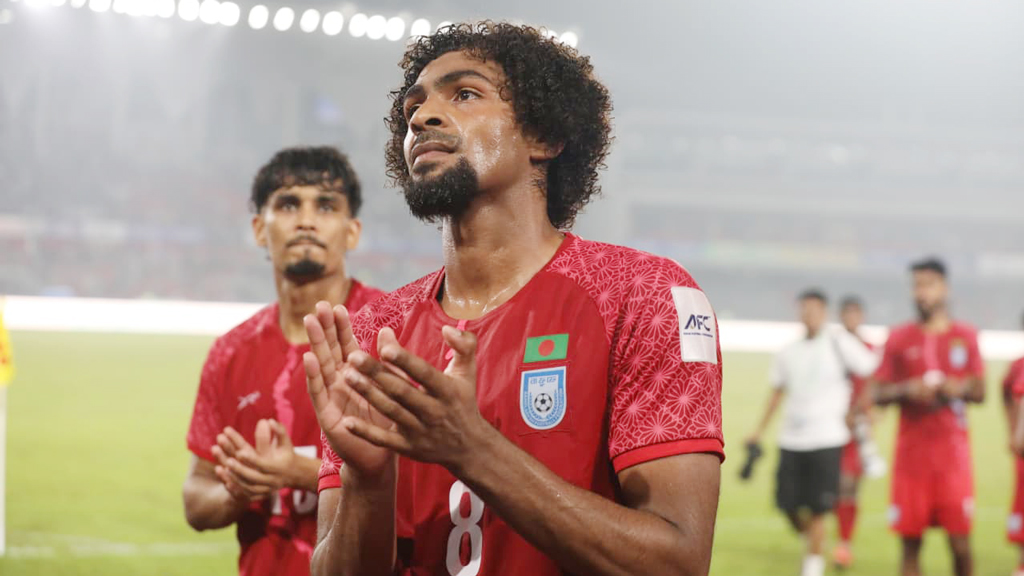 ৭ গোলের রোমাঞ্চে হারের বেদনায় পুড়ল বাংলাদেশ