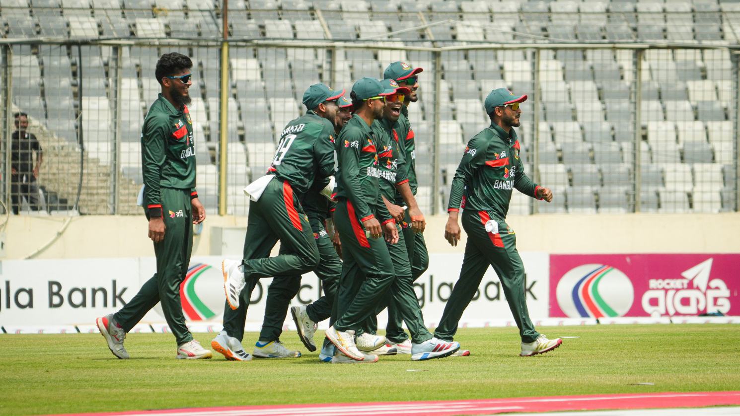 বাংলাদেশকে শাস্তি দিল আইসিসি