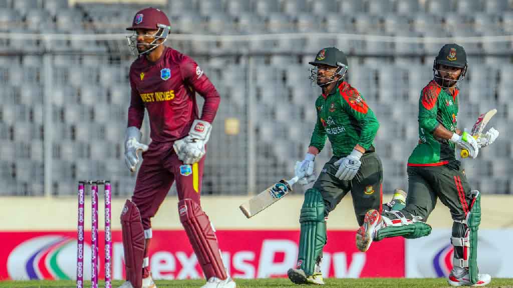মিরপুরের কালো উইকেটে বাংলাদেশের টেনেটুনে ২০৭