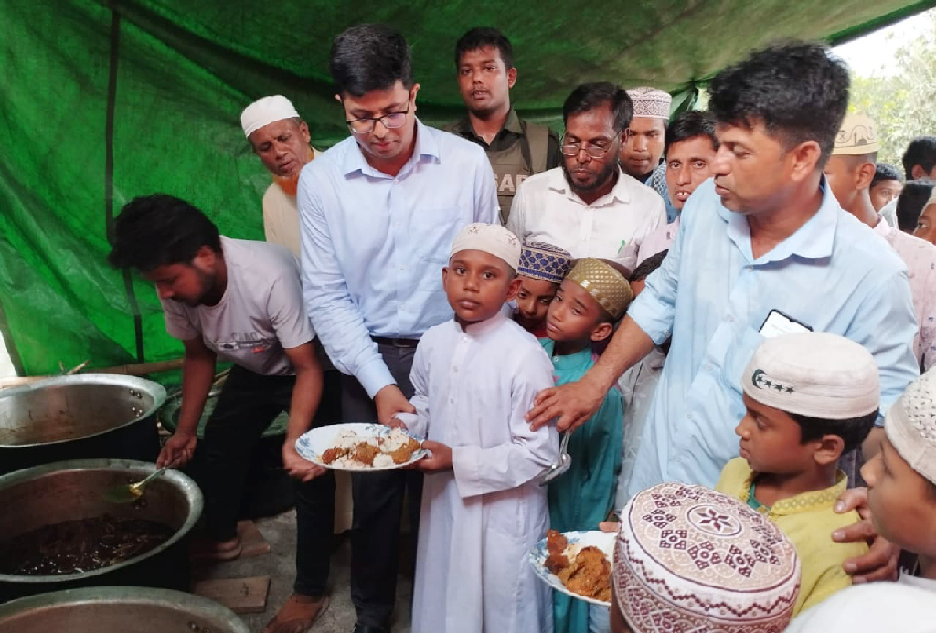 কসবায় বাল্যবিবাহ বন্ধ, বিয়ের খাবার এতিমখানায় বিতরণ