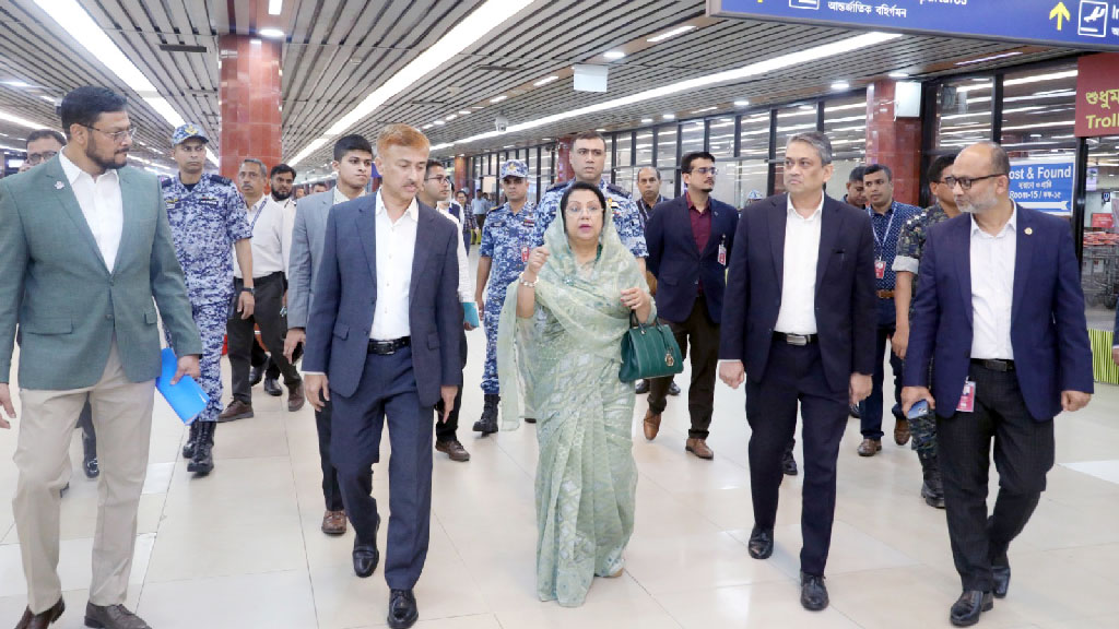 কক্সবাজার বিমানবন্দরের রানওয়ে থেকে কোটি টাকার তার চুরি