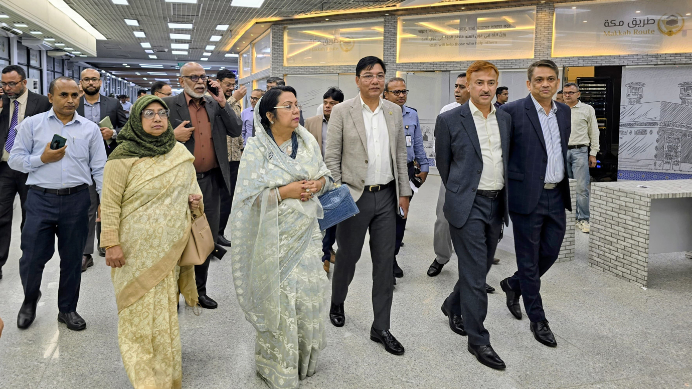হজযাত্রা নির্বিঘ্ন করতে সর্বোচ্চ প্রস্তুতি গ্রহণ করা হয়েছে : বিমানমন্ত্রী