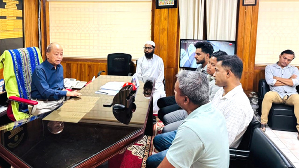 বান্দরবানে এনসিপি নেতাদের সঙ্গে জেলা পরিষদ চেয়ারম্যানের বাকবিতণ্ডা
