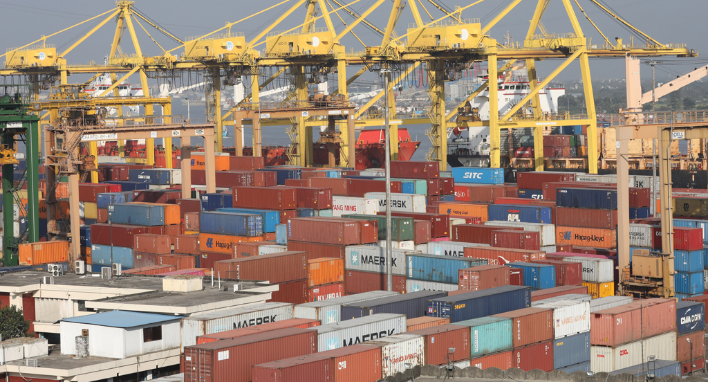 এক দিনে চট্টগ্রাম বন্দরে ৬,৩০১টি গেট পাস ইস্যুর রেকর্ড