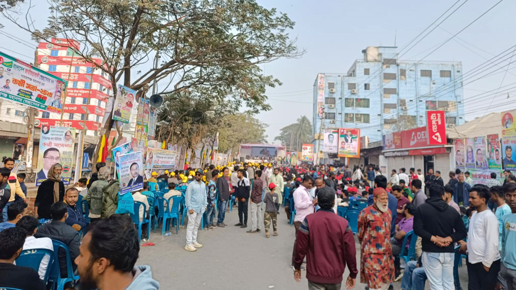 সড়ক আটকে স্বেচ্ছাসেবক দলের কর্মী সম্মেলন, যানজটে ভোগান্তি