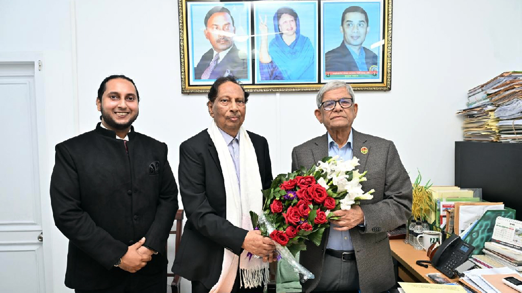 বিএনপিতে যোগ দিলেন সাবেক তথ্য প্রতিমন্ত্রী অধ্যাপক আবু সাইয়িদ