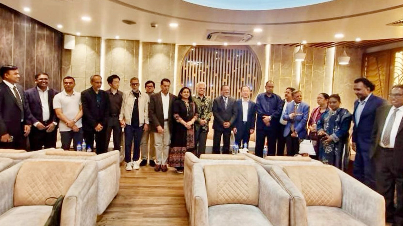 চীন সফরে রওনা দিয়েছে বিএনপির প্রতিনিধি দল