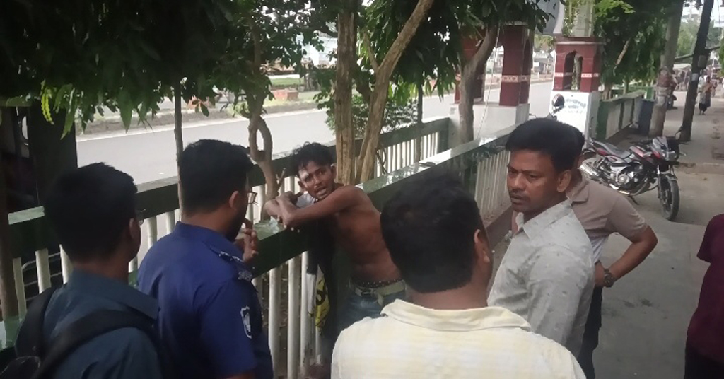 বেনাপোলে সোহাগ হত্যাচেষ্টা মামলায় দুই দিনেও গ্রেপ্তার নেই, উদ্ধার হয়নি আগ্নেয়াস্ত্র