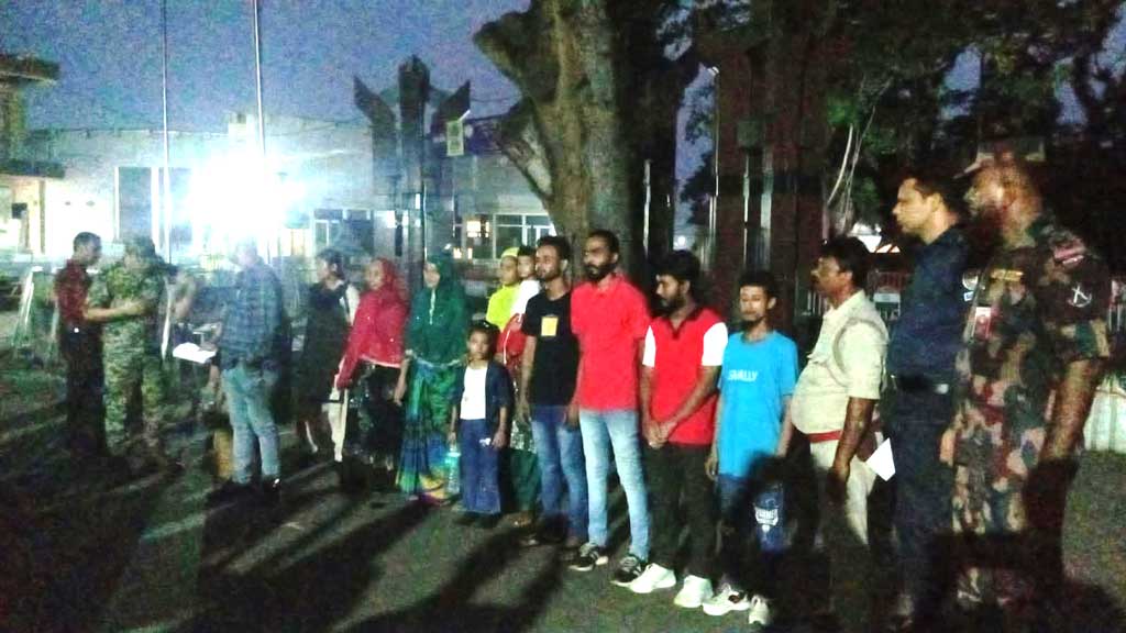 ভারতে পাচার শিশুসহ ৯ বাংলাদেশিকে ট্রাভেল পারমিটে ফেরত