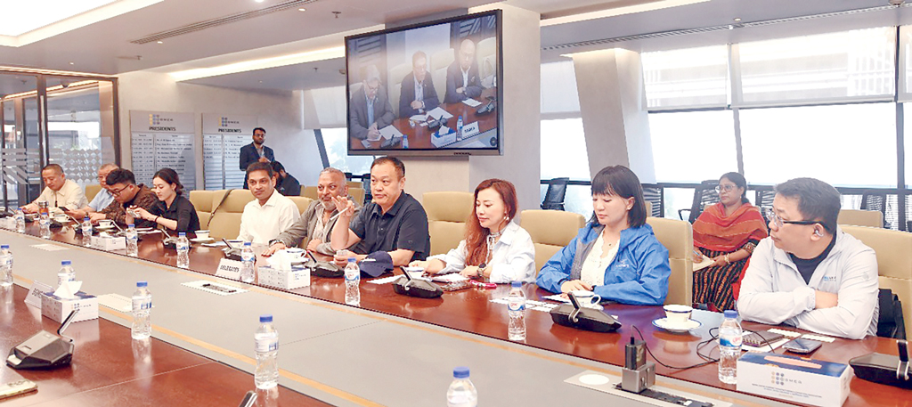 বাংলাদেশে বিনিয়োগ বাড়াতে আগ্রহী চীনা ব্যবসায়ীরা