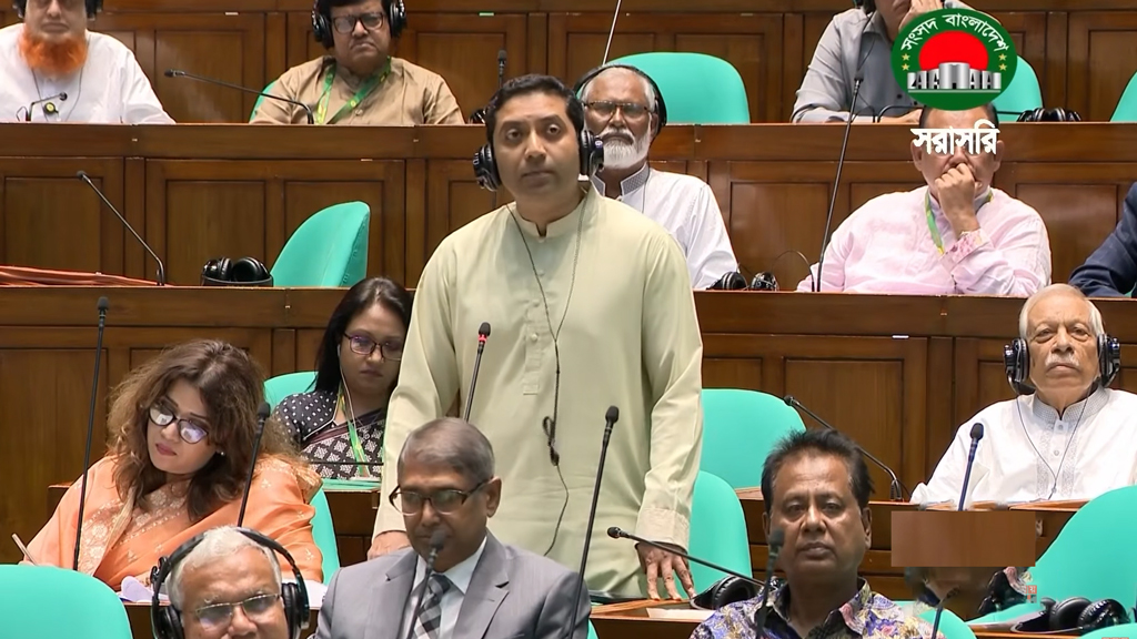 দেশের এইচএসসি সিঙ্গাপুরের ক্লাস সিক্সের সমান: সংসদে ববি হাজ্জাজ