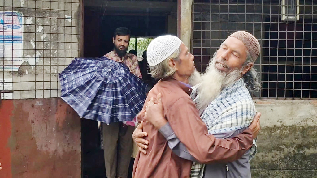 বগুড়ার ৩ উপজেলায়ও আজ ঈদ