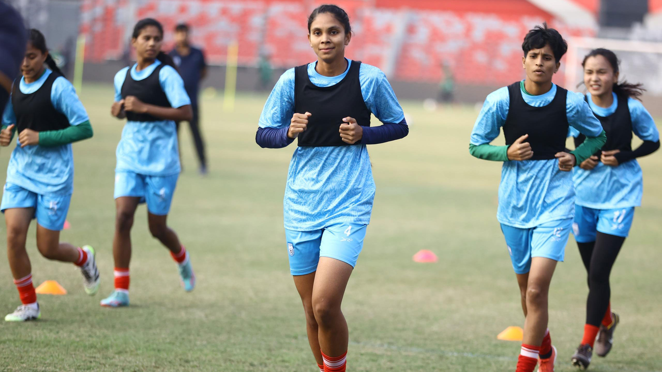 ‘মিশন অস্ট্রেলিয়া’র আগে বাংলাদেশের মেয়েদের ঘরের মাঠে চ্যালেঞ্জ