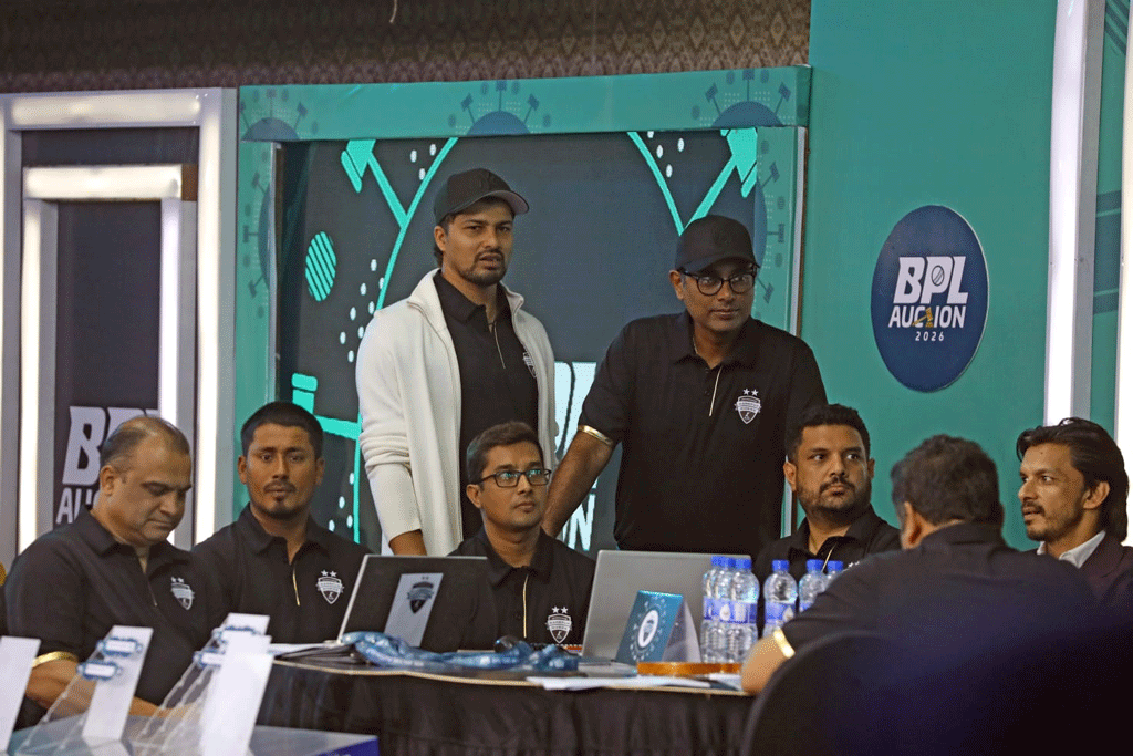 নিলাম শেষে কোন দল কেমন হলো