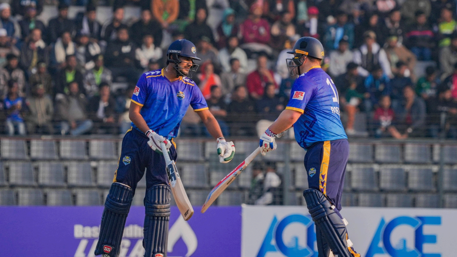 ঢাকাকে উড়িয়ে জয়ে ফিরল চট্টগ্রাম