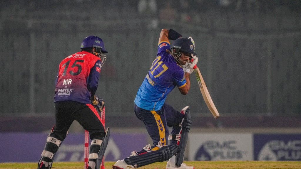 উত্তাপহীন বিপিএলের শিরোপা জিতবে কারা