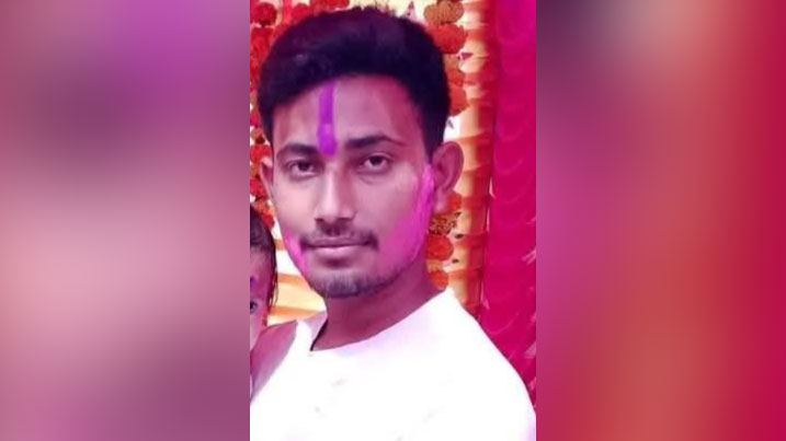 ঘেরের হাঁটুপানিতে পড়ে ছিল যুবকের লাশ