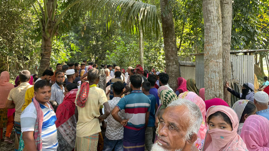 বাসর রাত শেষে মিলল বরের ঝুলন্ত লাশ