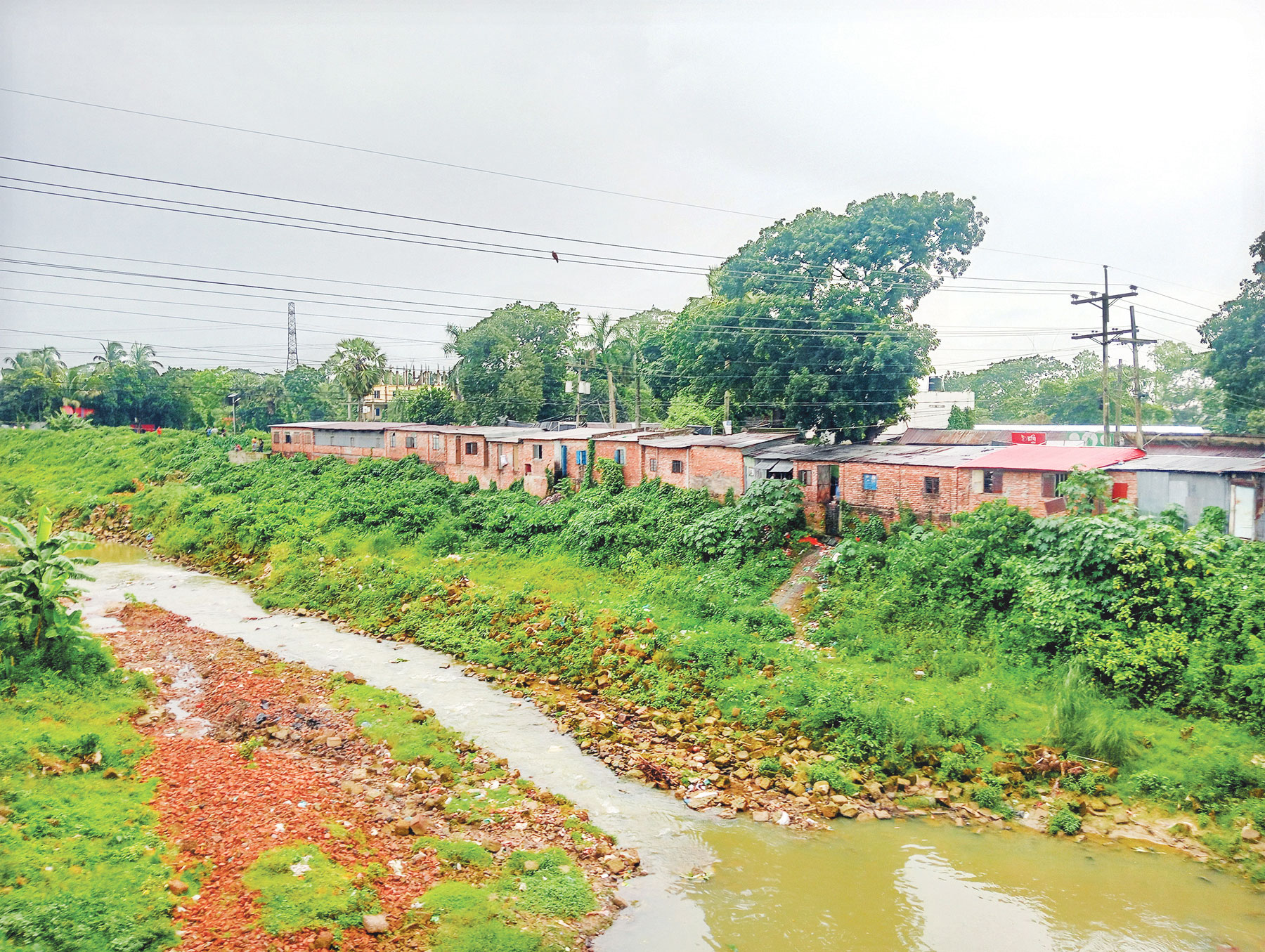 কাঁকড়ি নদীর দখল নিয়ে কাড়াকাড়ি