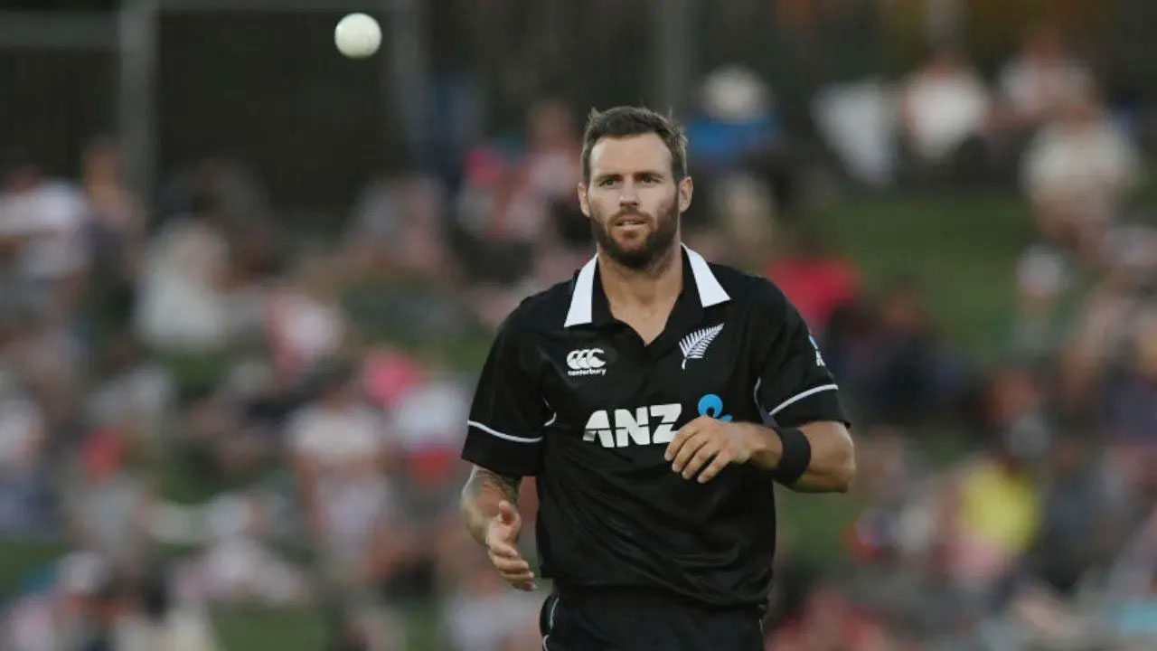 চোটের কাছে হার মেনে ক্রিকেট ছাড়লেন ব্রেসওয়েল