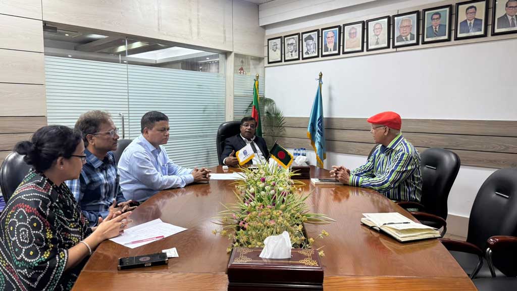 বেরোবিতে রাখা হবে আবদুল হাই শিকদারের ১০ হাজার বইয়ের সংগ্রহ