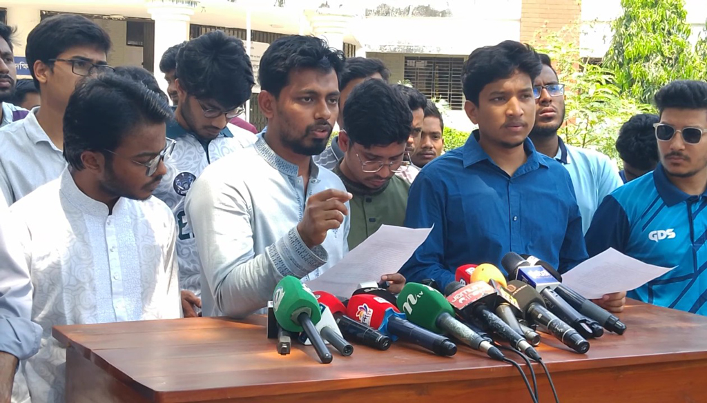 ব্রাকসু তফসিল কার্যক্রম চালুর দাবিতে ৭২ ঘণ্টার আলটিমেটাম