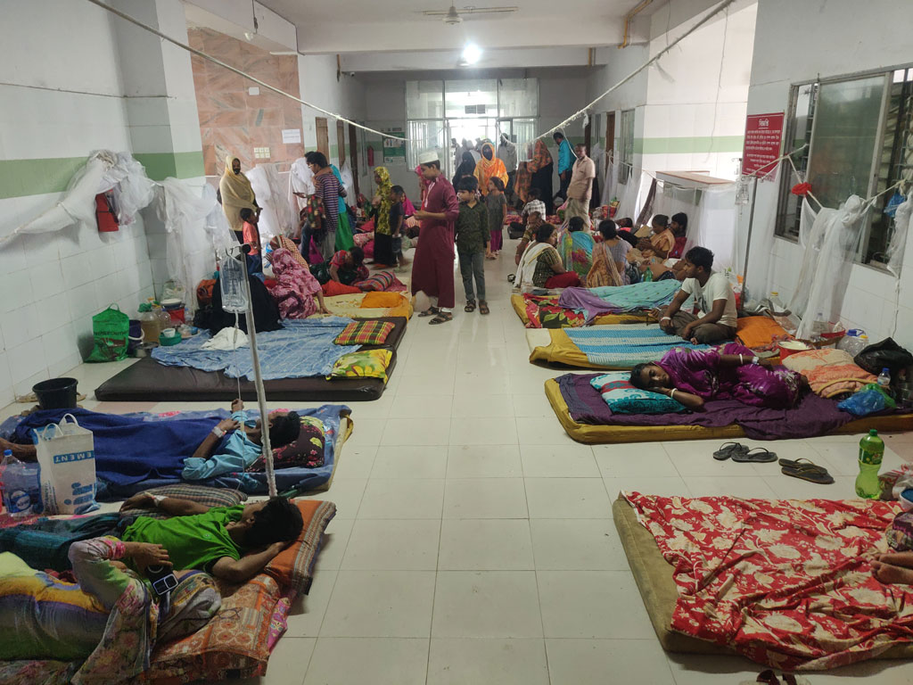বরগুনায় ডেঙ্গু পরিস্থিতির অবনতি, ২৪ ঘণ্টায় সর্বোচ্চ ১০২ জন ভর্তি