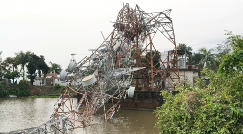 ৩০ ঘণ্টা বিদ্যুৎ ও নেটওয়ার্ক বিপর্যয়ে স্থবির আখাউড়া, চরম ভোগান্তি