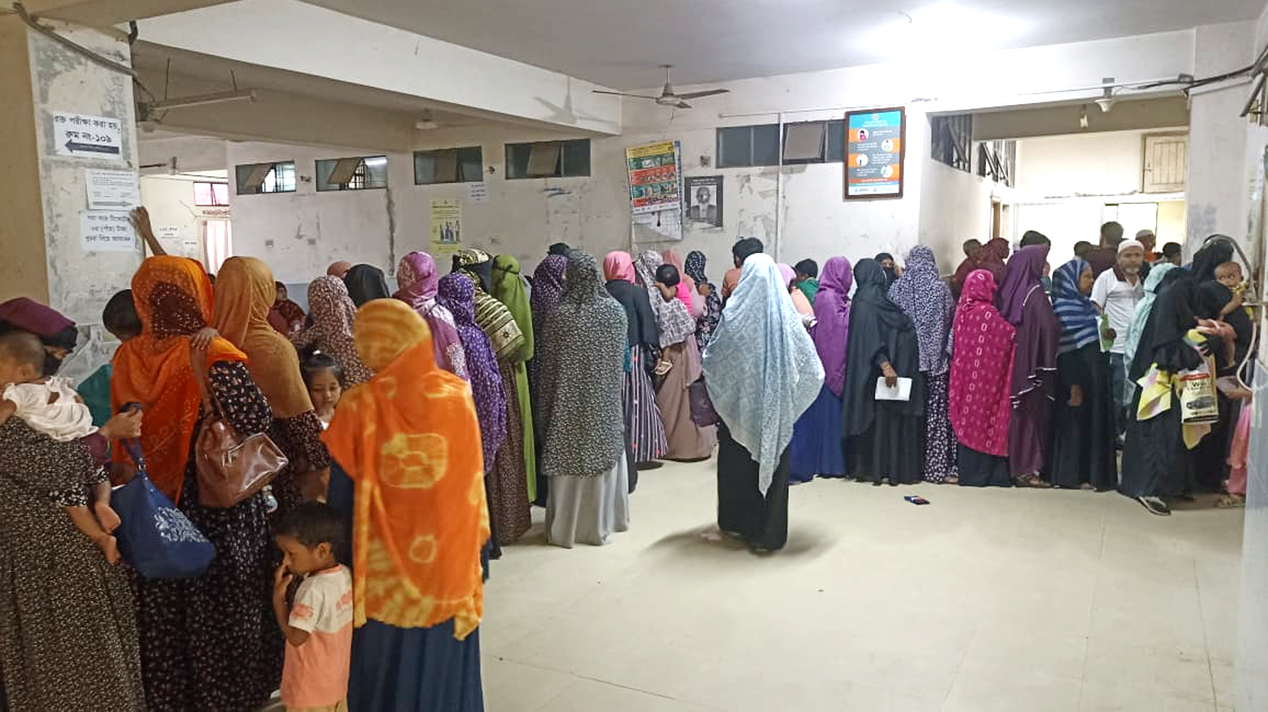 মৌসুমি রোগের প্রাদুর্ভাব বেড়েছে ব্রাহ্মণপাড়ায়, ডেঙ্গু-চিকুনগুনিয়ার জটিলতায় রোগীর ভিড়