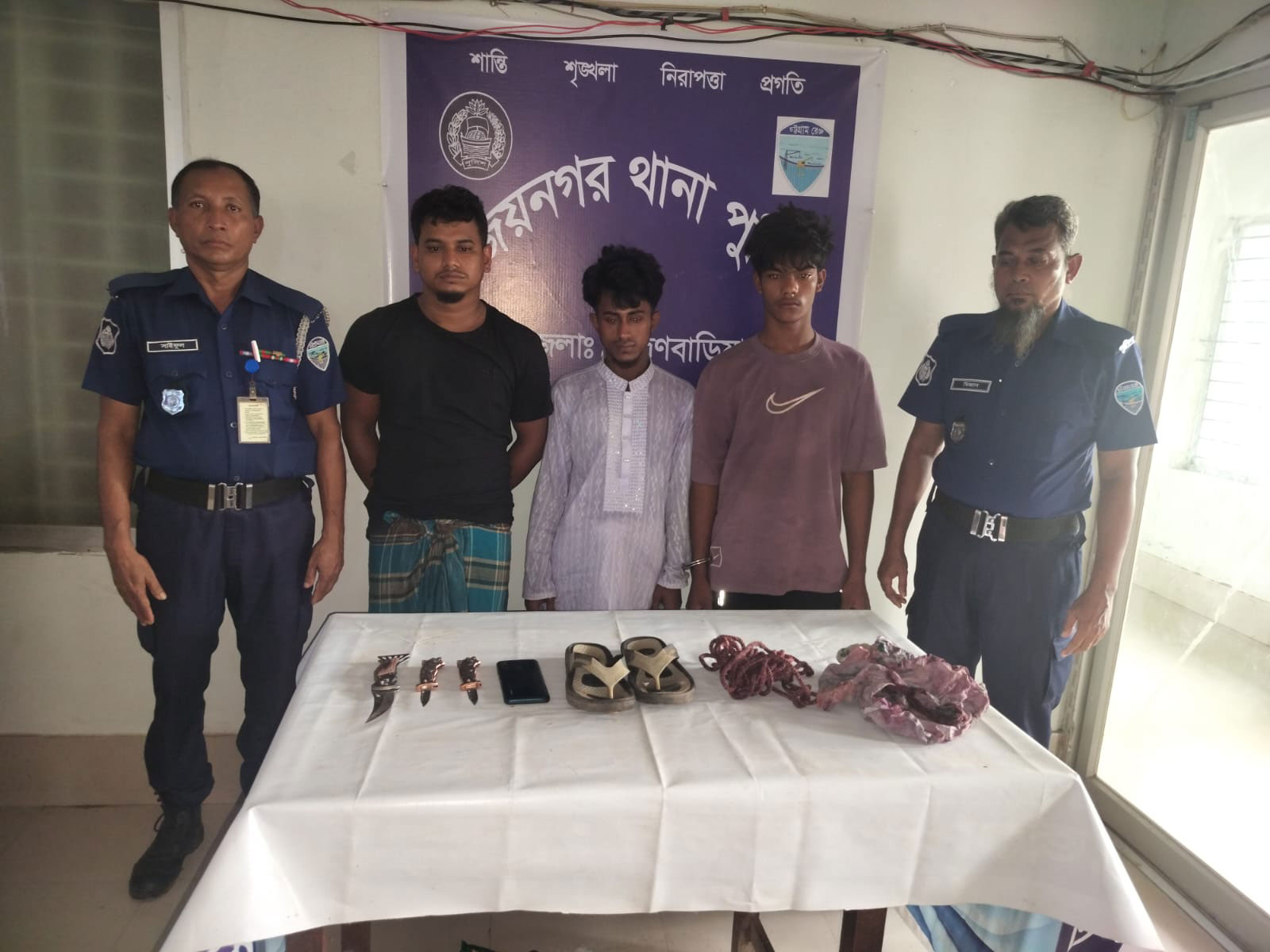 ব্রাহ্মণবাড়িয়ায় গলাকাটা লাশের পরিচয় মিলেছে, গ্রেপ্তার ৩