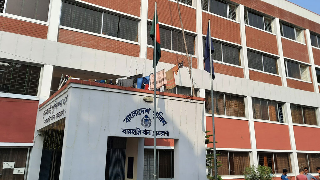 প্রেমে সারা না দেওয়ায় স্কুলছাত্রীকে অপহরণ, মামলা