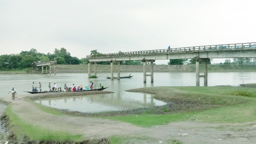 ভাঙনের ৫ বছরেও হয়নি সেতু সংস্কার, দুর্ভোগ