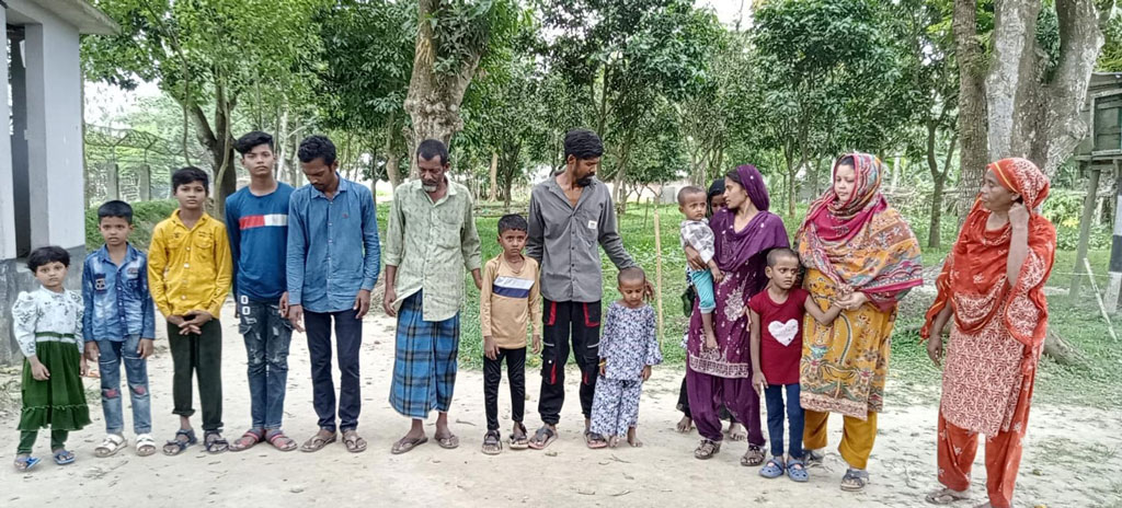 বিরামপুর সীমান্ত দিয়ে ১৫ জনকে পুশ ইন করেছে বিএসএফ
