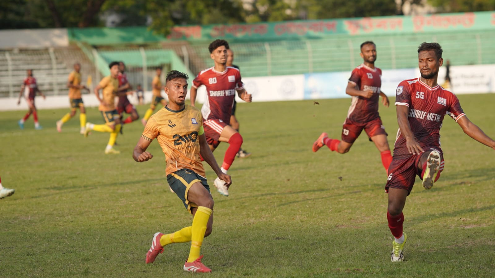 না খেলার হুমকিতে লাল কার্ড বদলে গেল হলুদে, বাংলাদেশের ফুটবলে এমনও হয়