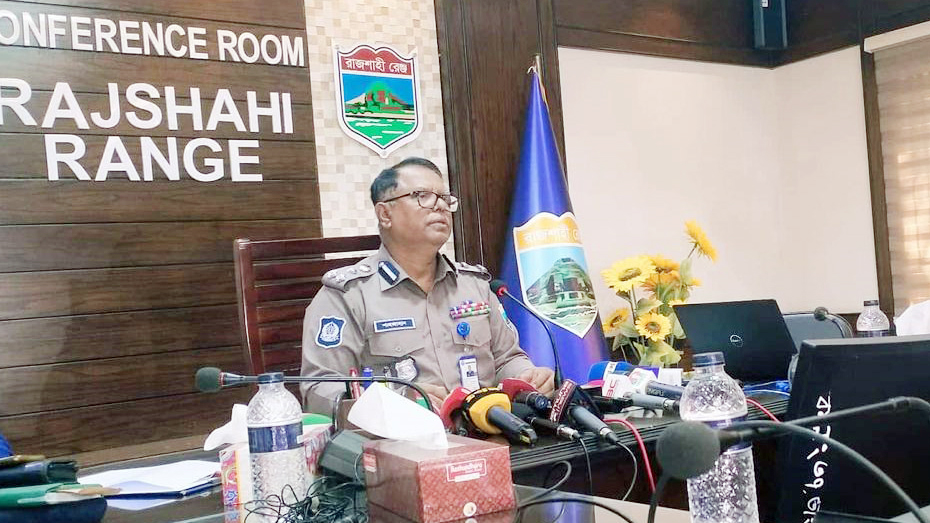 দুই জেলায় অপারেশন ফার্স্ট লাইট, গ্রেপ্তার ৭২