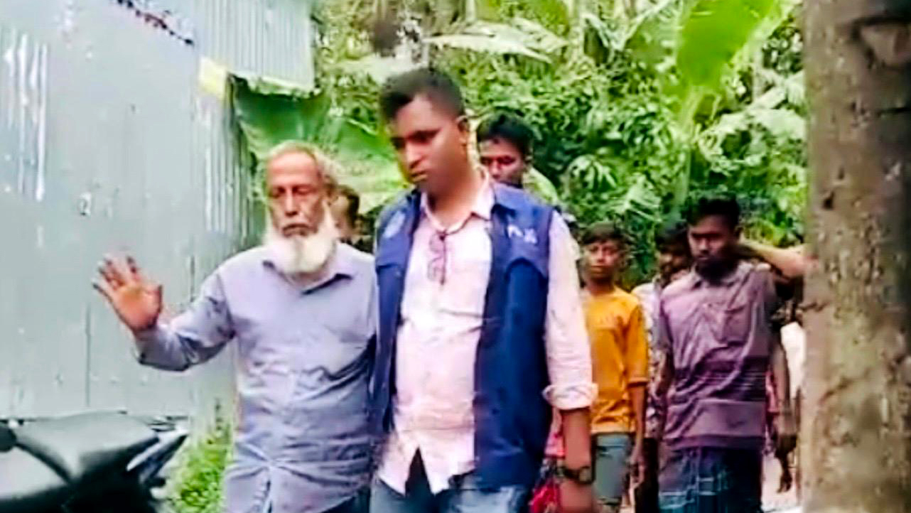 ৫০ টাকার লোভ দেখিয়ে শিশুকে যৌন নিপীড়নের অভিযোগ, বৃদ্ধ গ্রেপ্তার