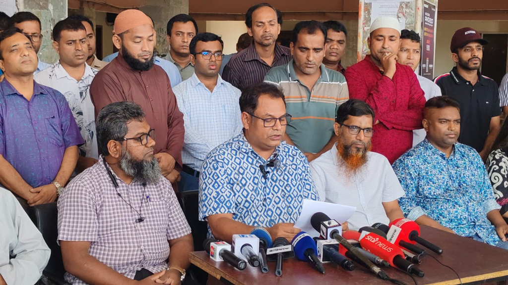 ববি শিক্ষকদের ক্লাস-পরীক্ষা বর্জনের ঘোষণা, হুঁশিয়ারি ভিসির