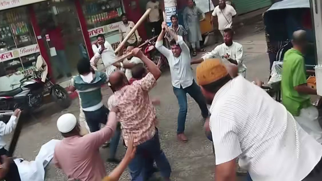 বরিশালে জাপার মিছিলে পাল্টাপাল্টি হামলায় গণঅধিকার নেতাসহ আহত ১০