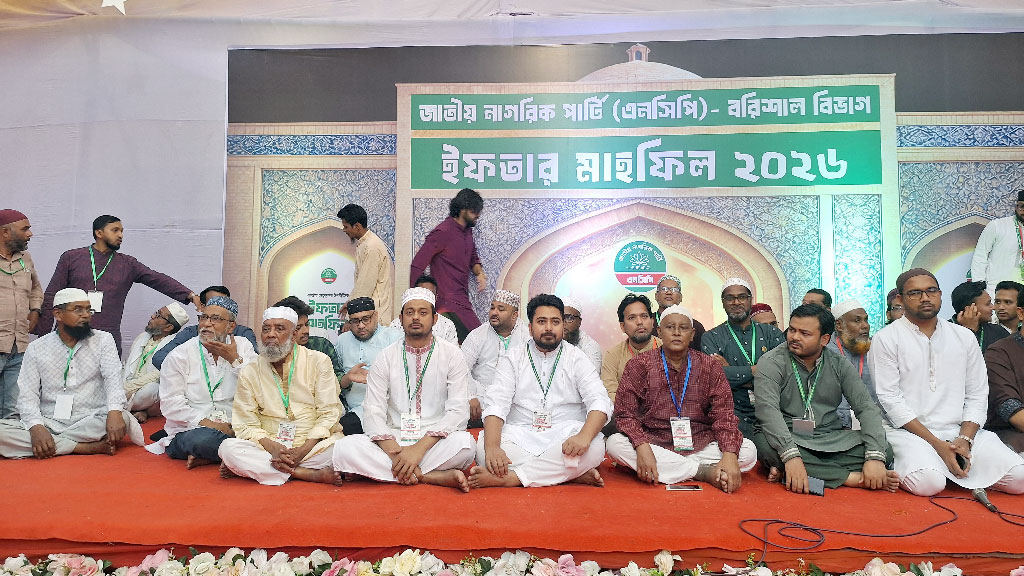 সরকার নানা ফন্দি আঁটছে সংস্কার বাস্তবায়ন না করার: নাহিদ