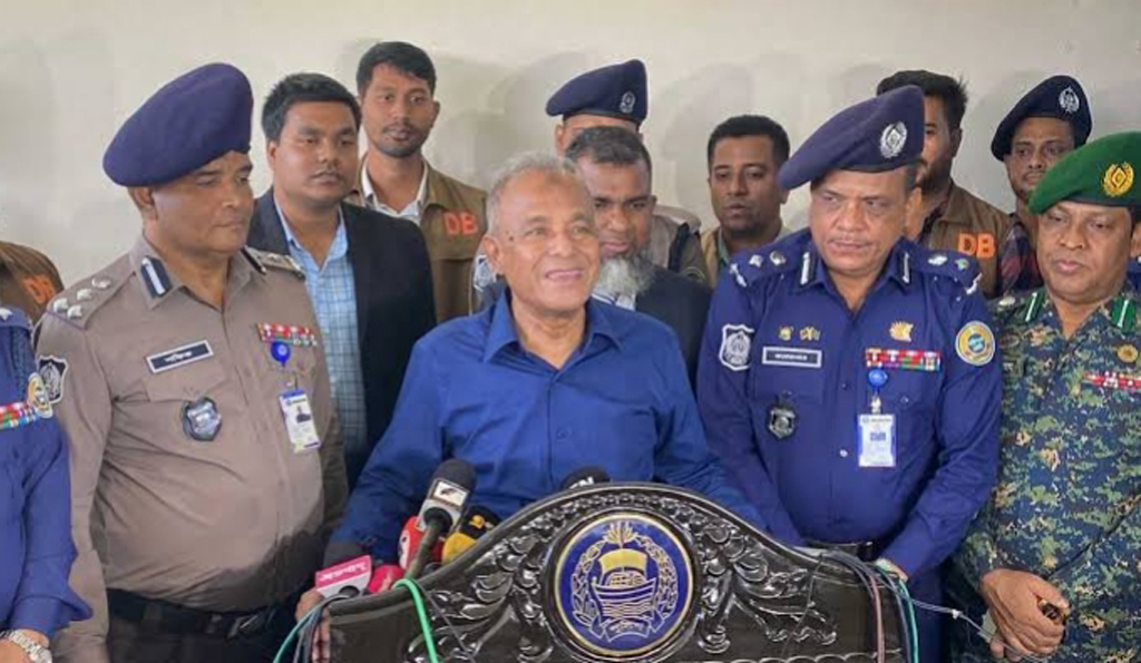 ট্রাইব্যুনাল রায় যা-ই দিক, তা কার্যকর হবে: স্বরাষ্ট্র উপদেষ্টা