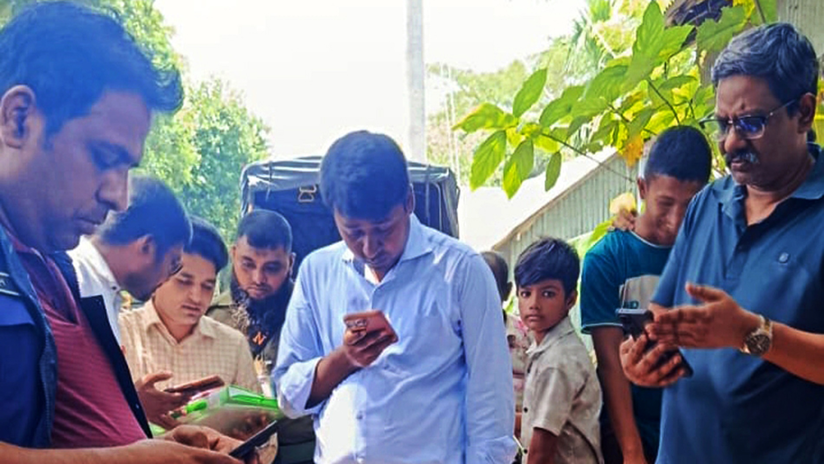আগৈলঝাড়ায় কচ্ছপ বিক্রেতার কারাদণ্ড