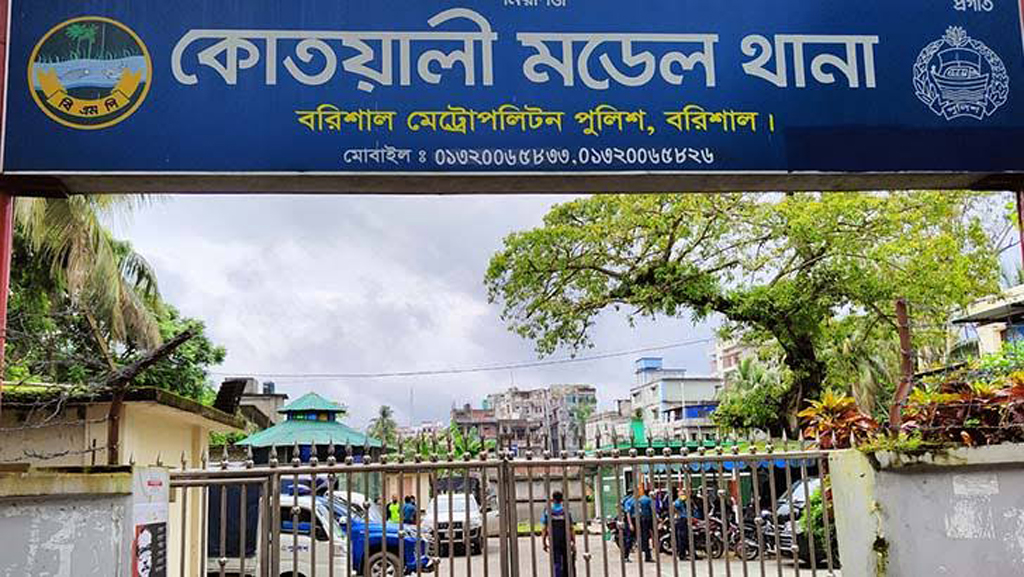 বরিশালে গভীর রাতে তরুণীর আত্মহত্যা