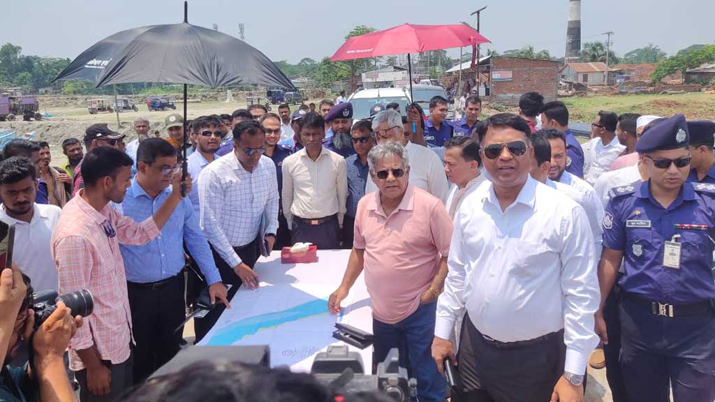 আওয়ামী লীগ উন্নয়নের নামে লুটপাট করেছে: উপদেষ্টা ফাওজুল