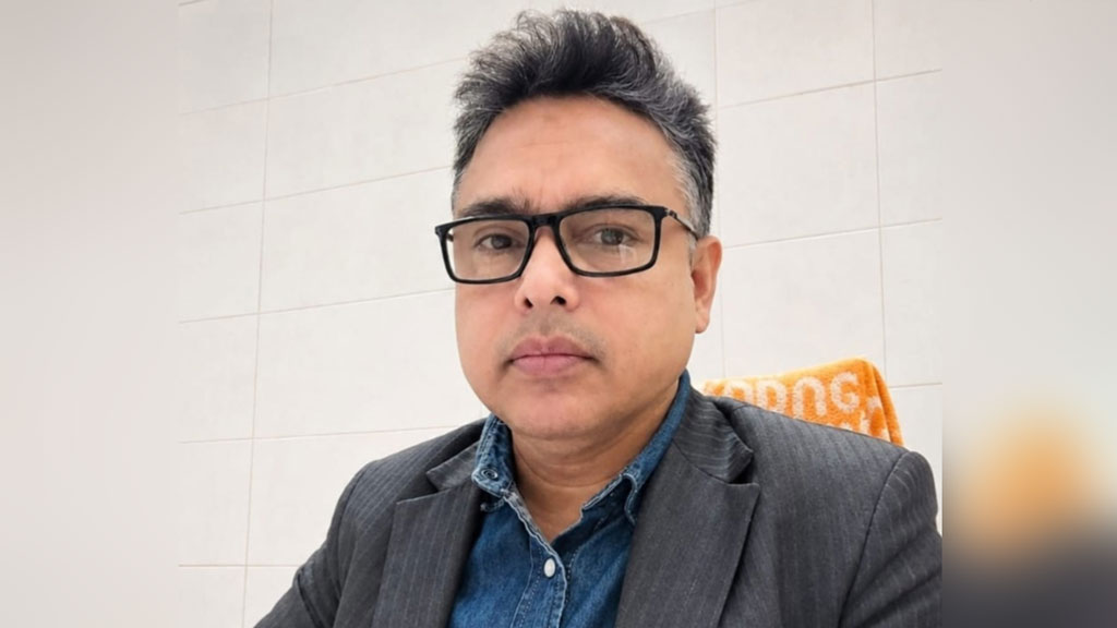 বরিশালের সিভিল সার্জনকে স্বাস্থ্য অধিদপ্তরে সংযুক্ত, শিক্ষার্থীদের আন্দোলন প্রত্যাহার