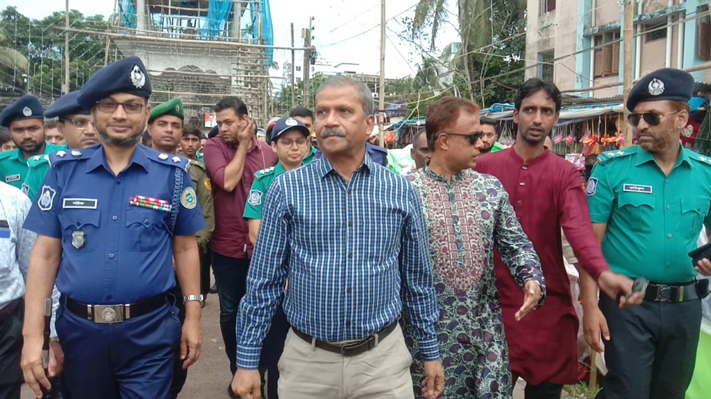 আওয়ামী লীগের রাজনৈতিক কার্যক্রমের নিষেধাজ্ঞা তুলে নেওয়ার সম্ভাবনা নেই: আইন উপদেষ্টা