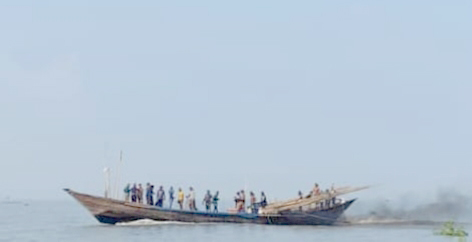 ইলিশ রক্ষার অভিযানে আবারও জেলেদের হামলা, মৎস্য কর্মকর্তাসহ আহত ১৫