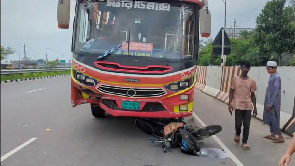 ভাঙ্গায় বাসের চাপায় মোটরসাইকেলচালক নিহত