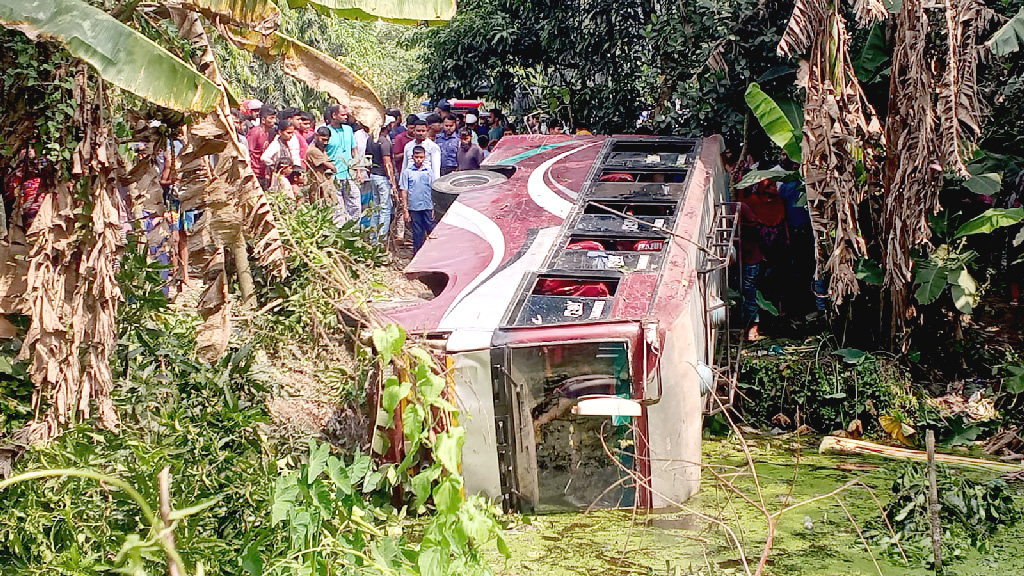 মেয়ের বাড়িতে যাওয়া হলো না মায়ের