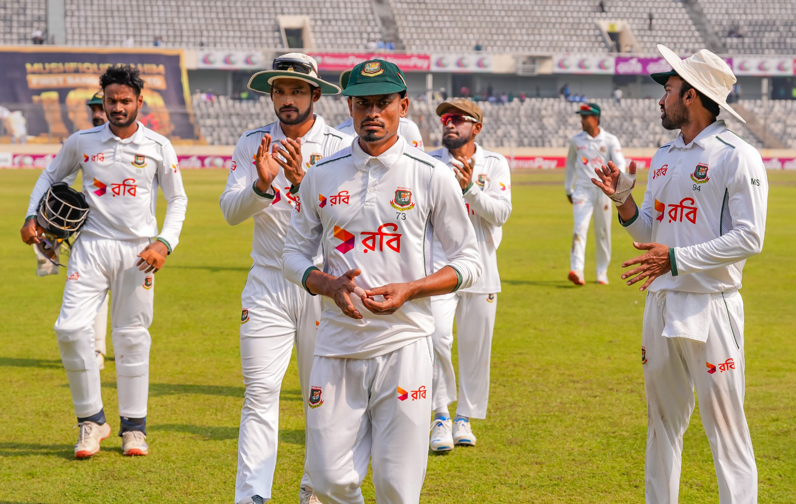 আয়ারল্যান্ডকে ধবলধোলাই করে মুশফিককে শততম টেস্ট উপহার দিল বাংলাদেশ